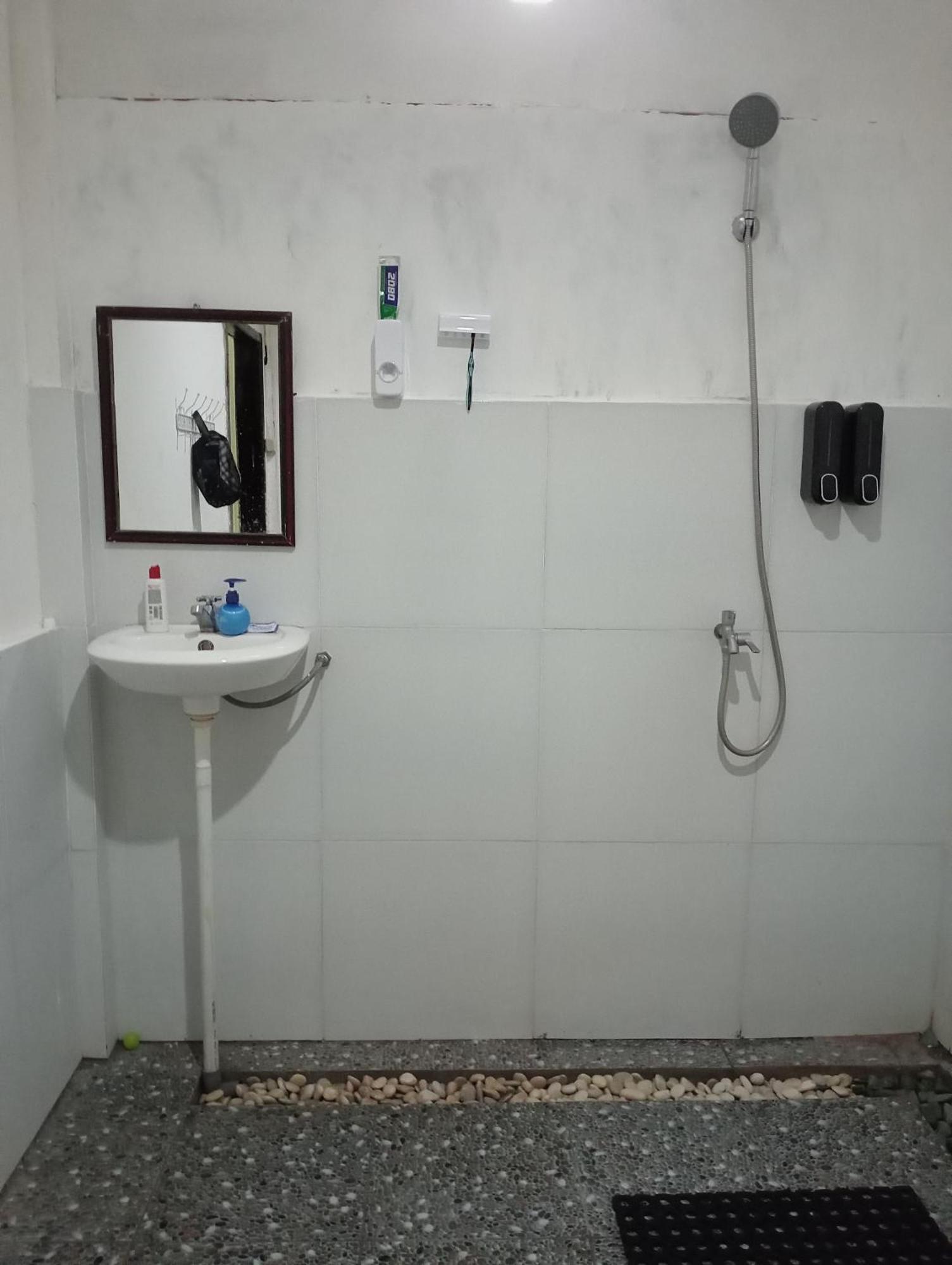The Daun Puntik Homestay Pemenang Luaran gambar